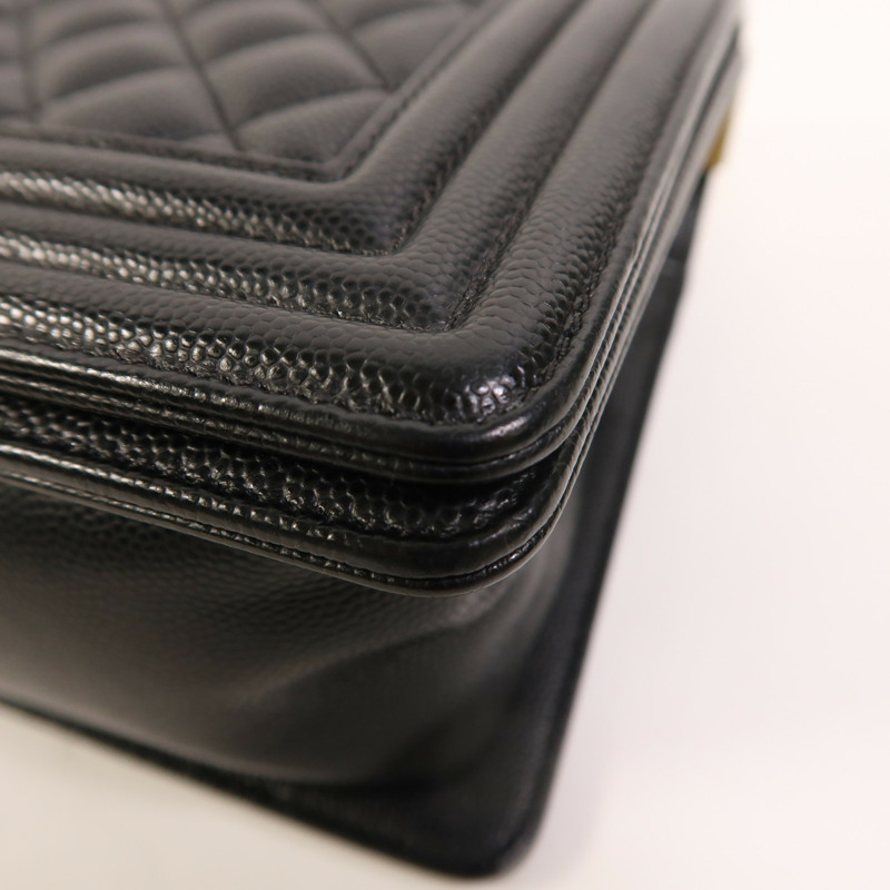 CHANEL 牛皮皮革Boy 25金扣鏈帶肩背袋-9