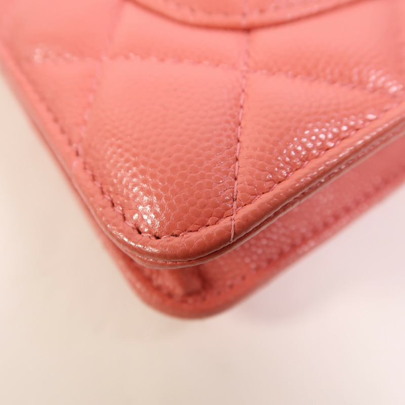 CHANEL 牛皮皮革WOC Wallet On Chain金扣鏈帶肩背袋-14