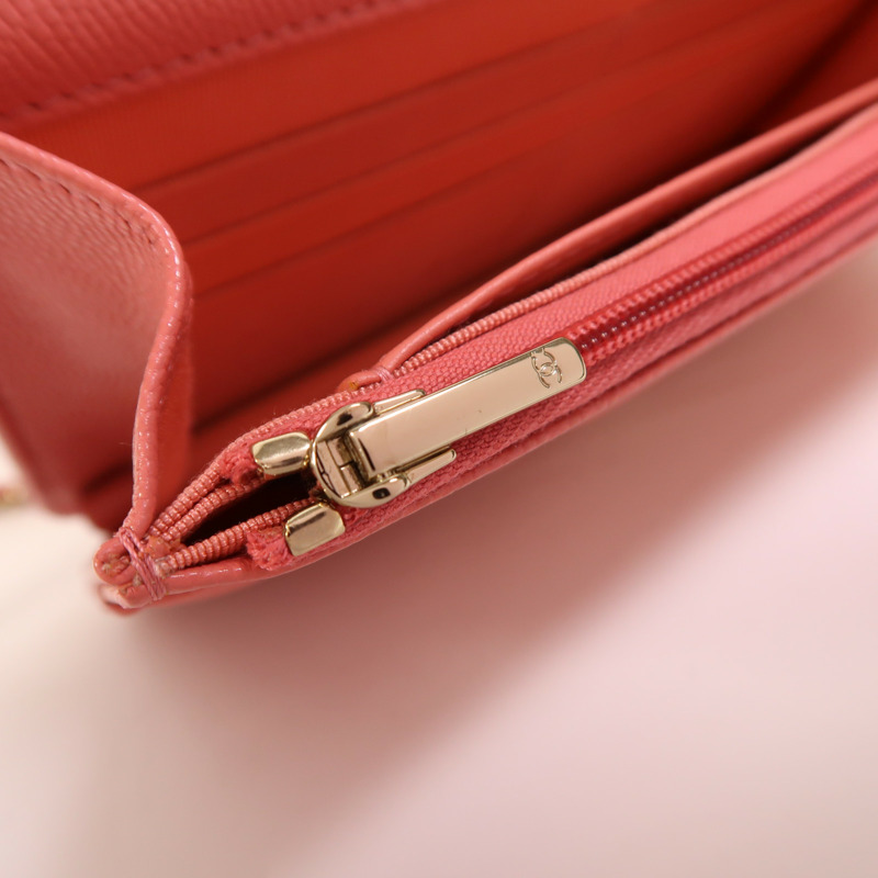 CHANEL 牛皮皮革WOC Wallet On Chain金扣鏈帶肩背袋-17