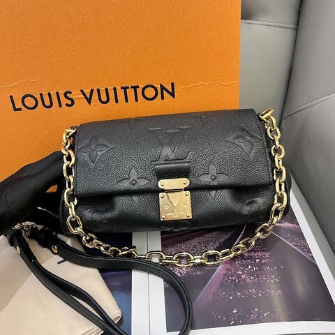 近新品 路易威登/Louis Vuitton 黑金全皮Favorite摯愛雲朵包 芯片款