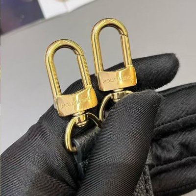 近新品 路易威登/Louis Vuitton 黑金全皮Favorite摯愛雲朵包 芯片款-12