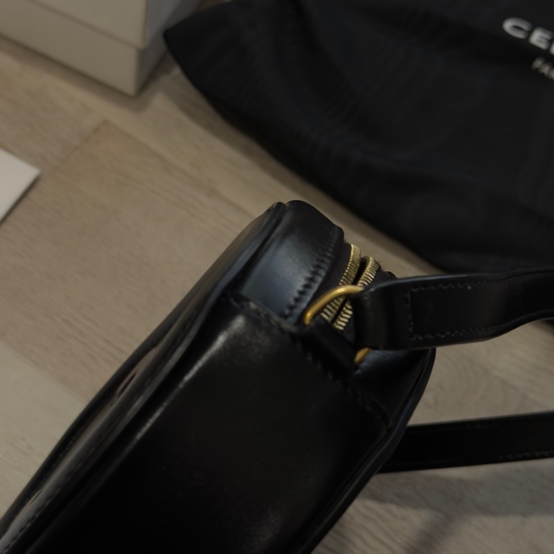 稀有CELINE 月餅包黑色小的-8