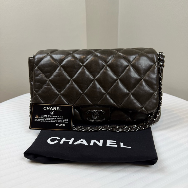 香奈兒/ Chanel Easy Flap 系列 巧克力色經典雙C旋扣 可調節金屬鍊條肩帶 斜跨包寬8 長28 高15-9