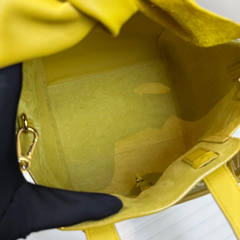 羅意威/LOEWE Hammock 黃色 配有頂部提手 可拆卸肩帶 可手提、單肩背或斜挎長23 高16 寬17-7