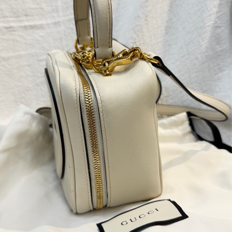 Gucci 白色 GG Marmont 相機包-1
