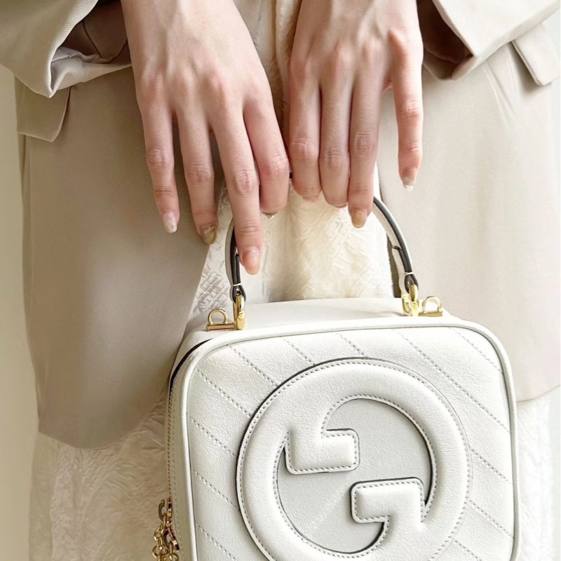 Gucci 白色 GG Marmont 相機包-7