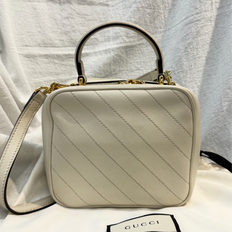 Gucci 白色 GG Marmont 相機包-11