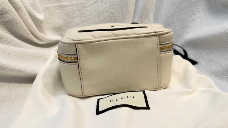 Gucci 白色 GG Marmont 相機包-12
