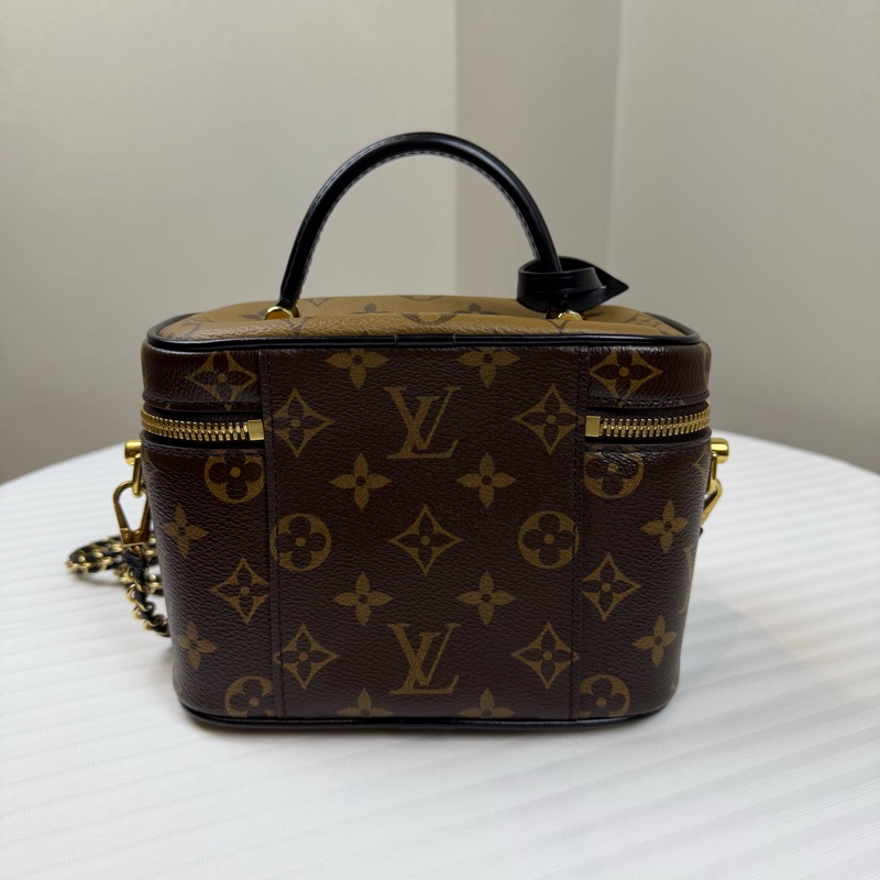 路易威登/Louis Vuitton Vanity PM 化妝盒包 黑色皮革提手 可手提 可拆卸金屬長9 寬9 高13-1
