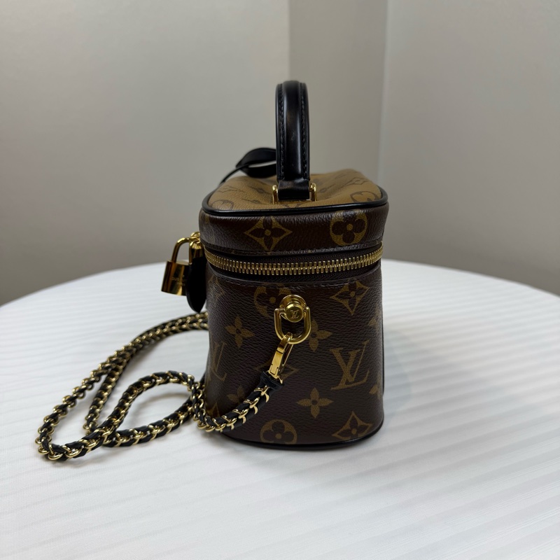 路易威登/Louis Vuitton Vanity PM 化妝盒包 黑色皮革提手 可手提 可拆卸金屬長9 寬9 高13-3