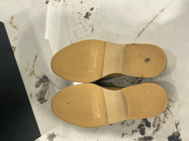 Chanel 奶茶色金幣樂福鞋 34.5C-8