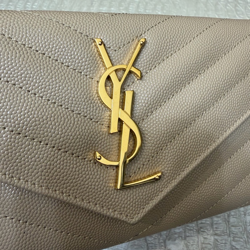 YSL 奶茶魚子醬牛皮金釦下蓋長夾-7