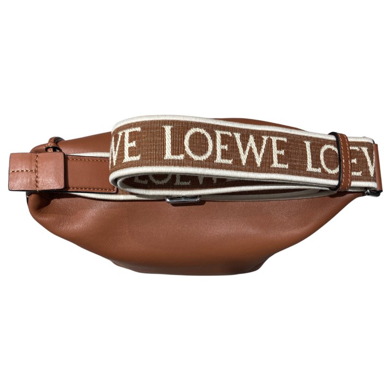LOEWE CUBI 背帶LOGO側背包 棕色-2