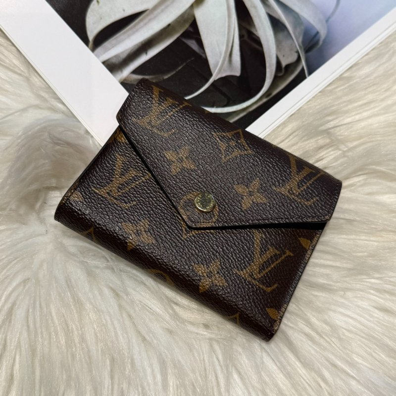 LV 經典老花三折短夾-0