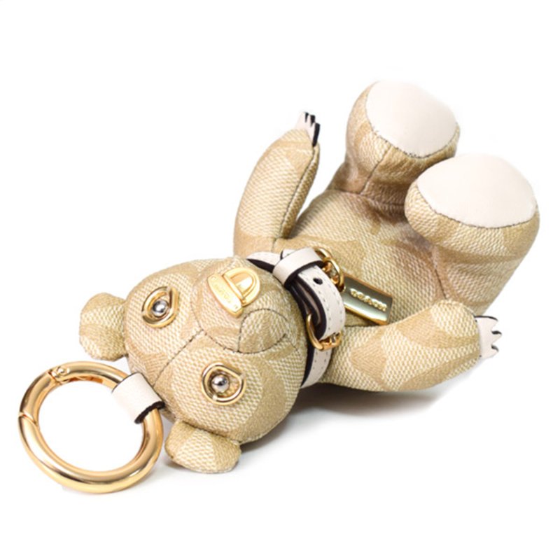 【COACH】經典LOGO皮革小熊坐姿吊飾-淺卡其白-2