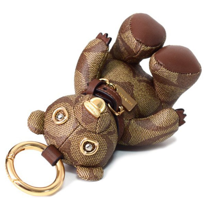 【COACH】經典LOGO皮革小熊坐姿吊飾-卡其駝-3