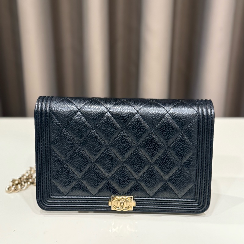 CHANEL香奈兒BOYWOC金色牛皮金鏈肩背包-0