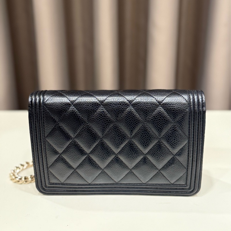 CHANEL香奈兒BOYWOC金色牛皮金鏈肩背包-1