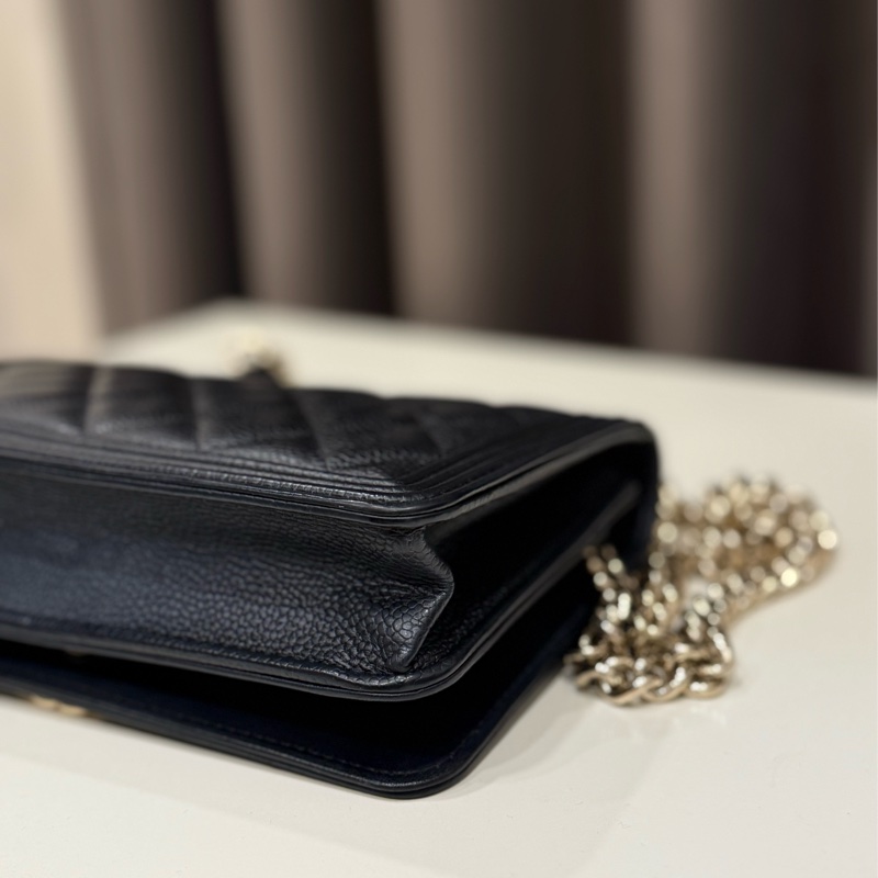 CHANEL香奈兒BOYWOC金色牛皮金鏈肩背包-4