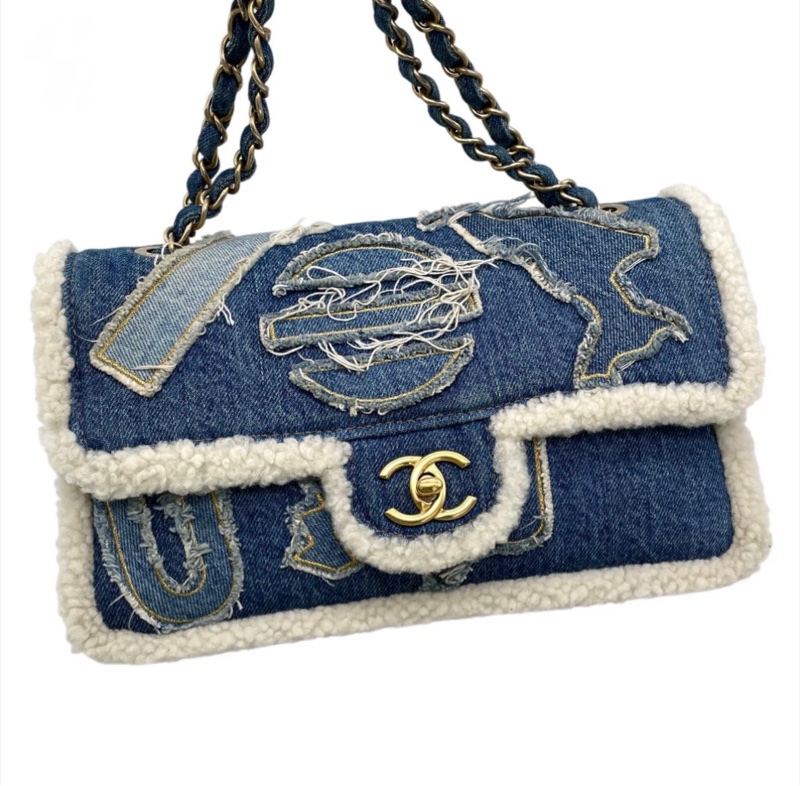 「JL精品代購」 98新 Chanel走秀款羊羔毛牛仔埃及楔形文字刺繡系列CF雙鏈條翻蓋包-4