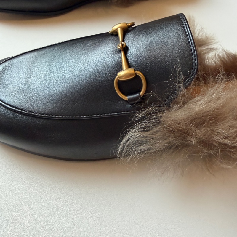 914intheair精品代購『全新閒置』Gucci 毛毛馬銜扣穆勒拖39-23