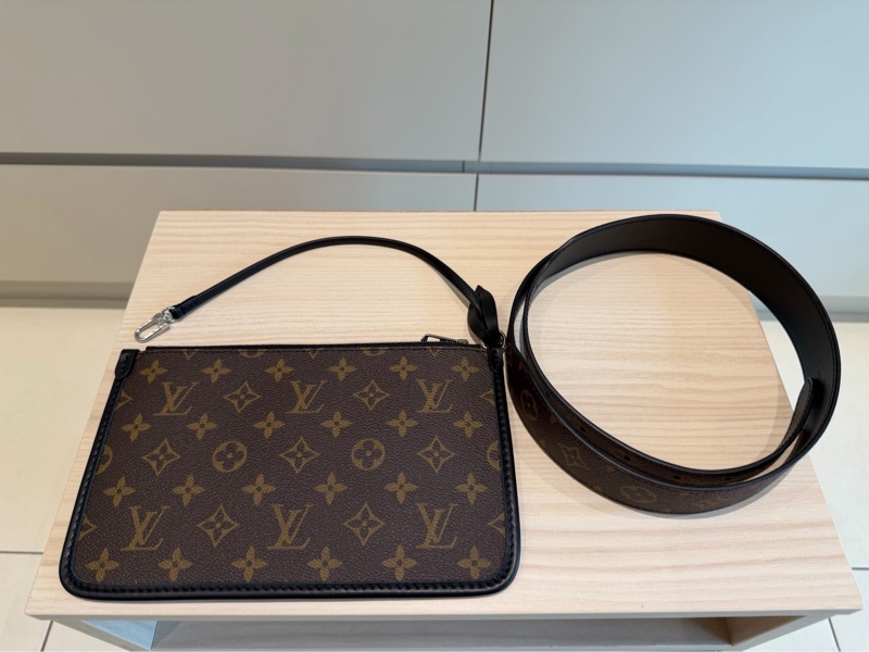 LV CarryAll Vibe MM-7