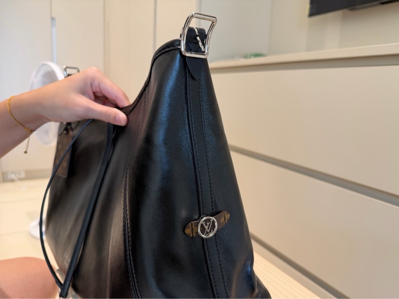 LV CarryAll Vibe MM-9