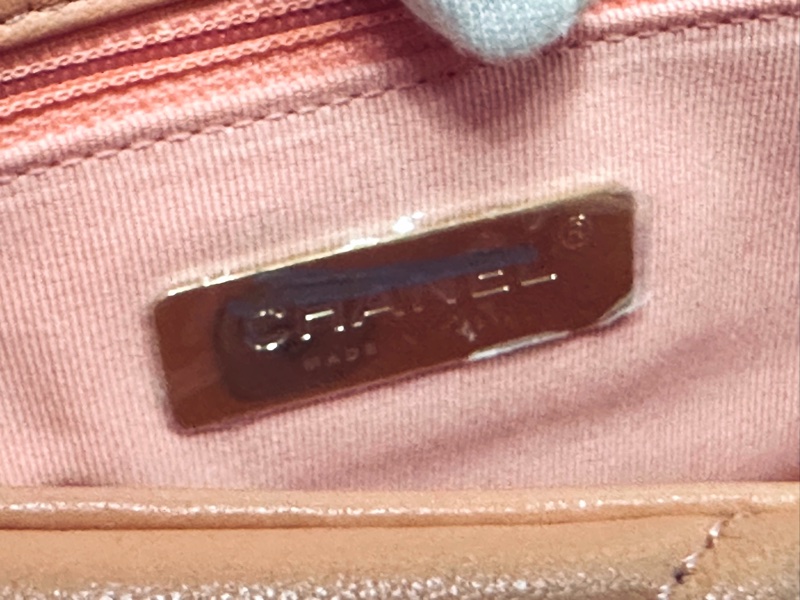 CHANEL 成色基本全新 粉金19bag小號肩背斜背包26*16*7.5 配件塵袋-9