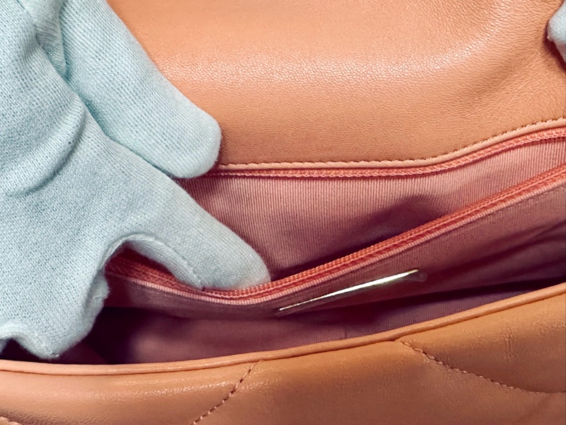 CHANEL 成色基本全新 粉金19bag小號肩背斜背包26*16*7.5 配件塵袋-14