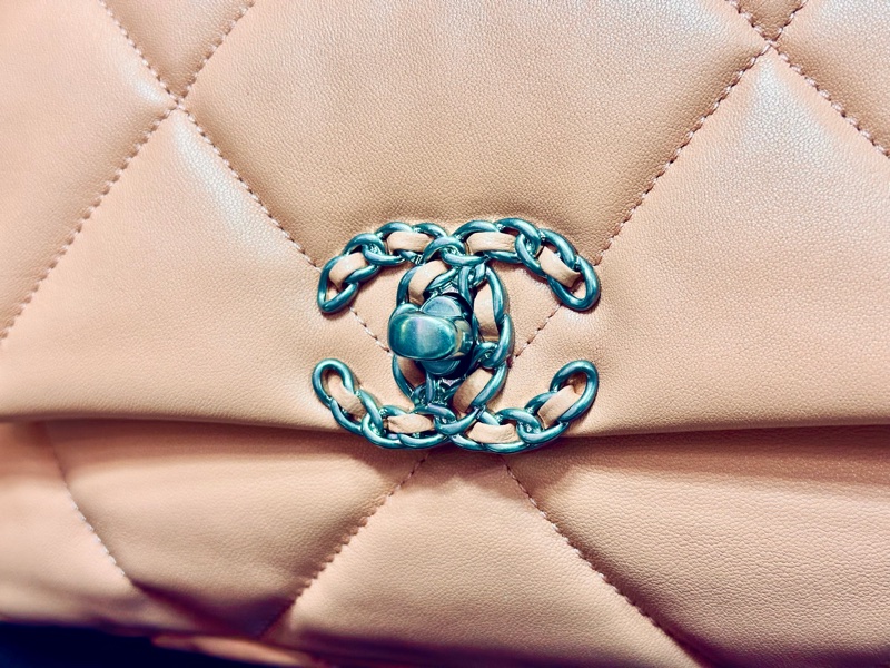 CHANEL 成色基本全新 粉金19bag小號肩背斜背包26*16*7.5 配件塵袋-27