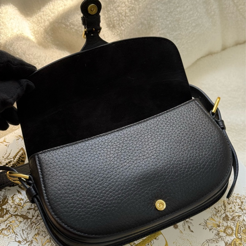 （全新閒置）Dior 2025新款 Bobby 斜背包-6