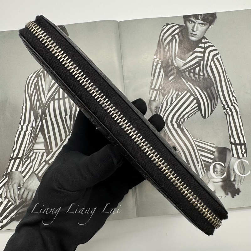 GUCCI 古馳 Microguccissima 經典小雙G壓紋拉鍊黑色長夾-21