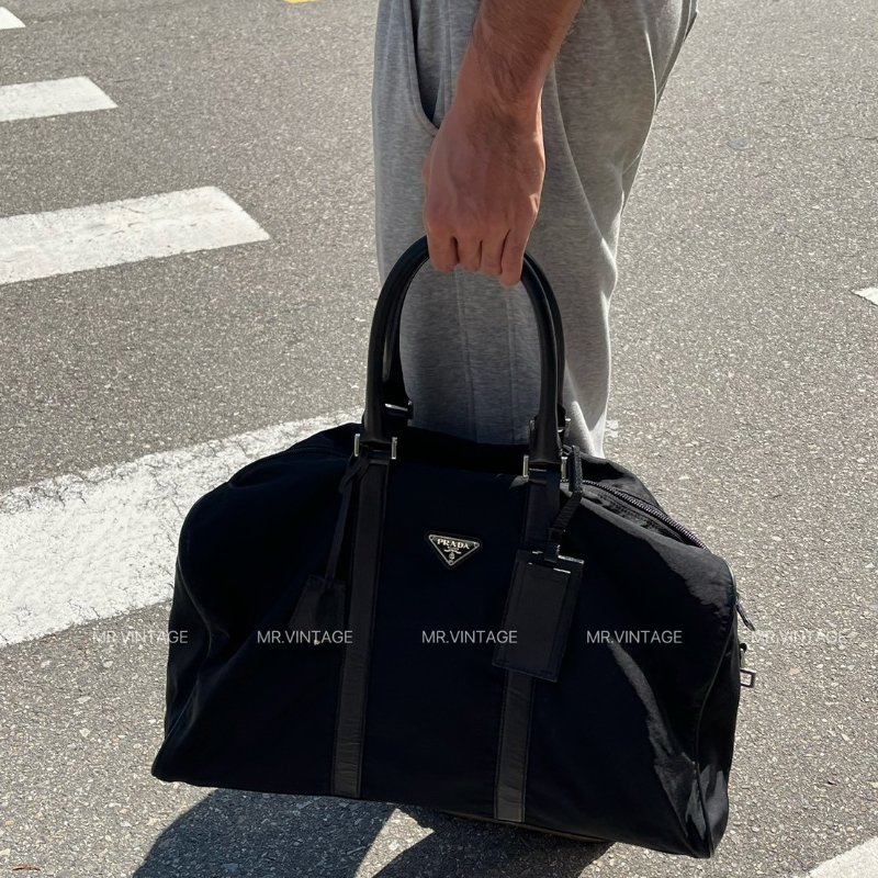 Prada尼龍旅行袋-1