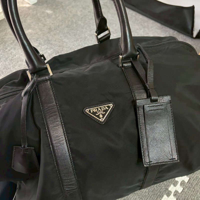 Prada尼龍旅行袋-16