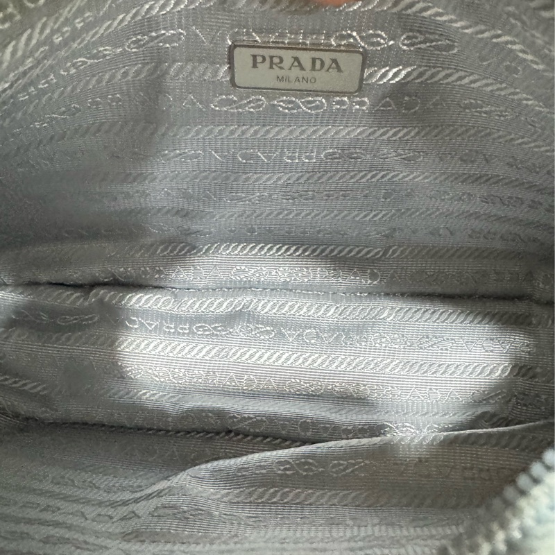Prada hobo 腋下包-8