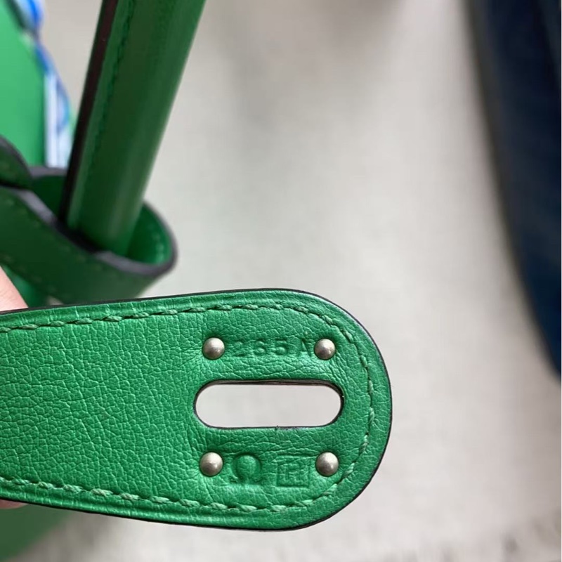 🌈Hermes💚Lindy 30🌟綠色銀扣💚99新💚swift皮🌟lindy30🌟Lindy🌟愛馬仕🌟-8