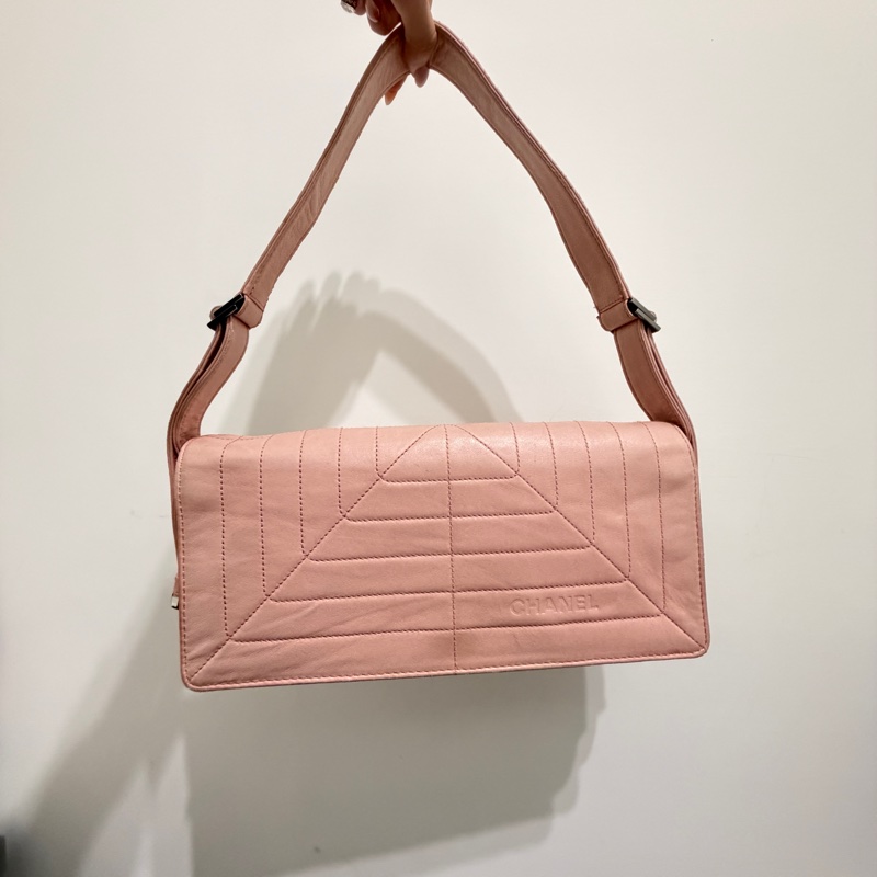 Chanel 中古香奈兒粉色羊皮肩背包腋下包法棍包冰格包-1