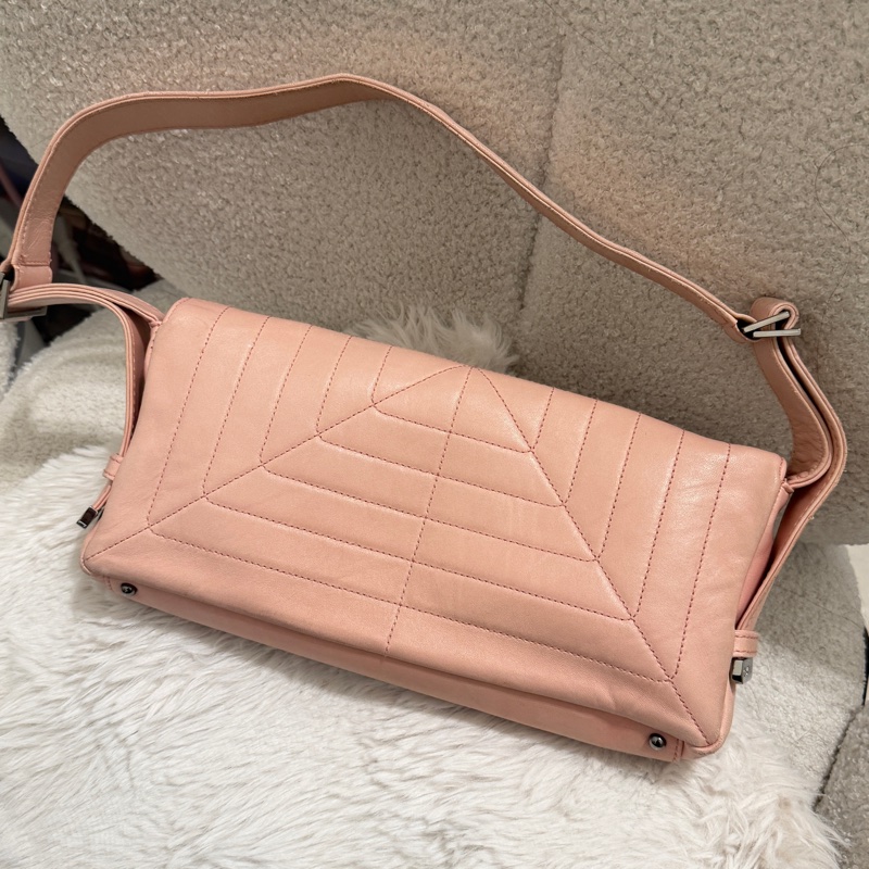 Chanel 中古香奈兒粉色羊皮肩背包腋下包法棍包冰格包-6