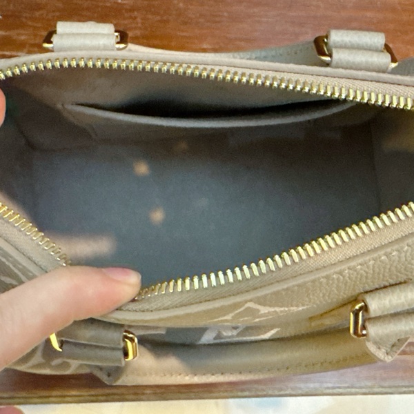 LV Speedy Bandoulière 20-6