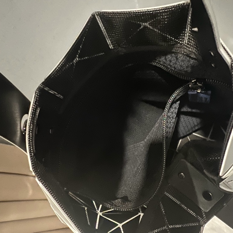 Issey miyake 三宅一生 6X6 BAO BAO包 手提包 肩背包 銀色-5