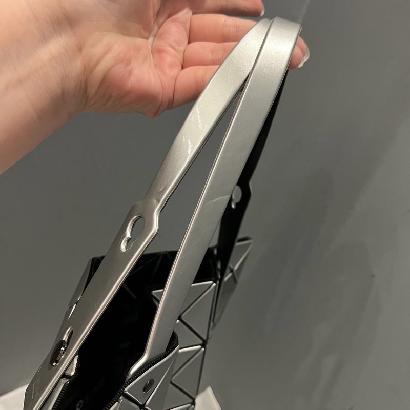 Issey miyake 三宅一生 6X6 BAO BAO包 手提包 肩背包 銀色-29