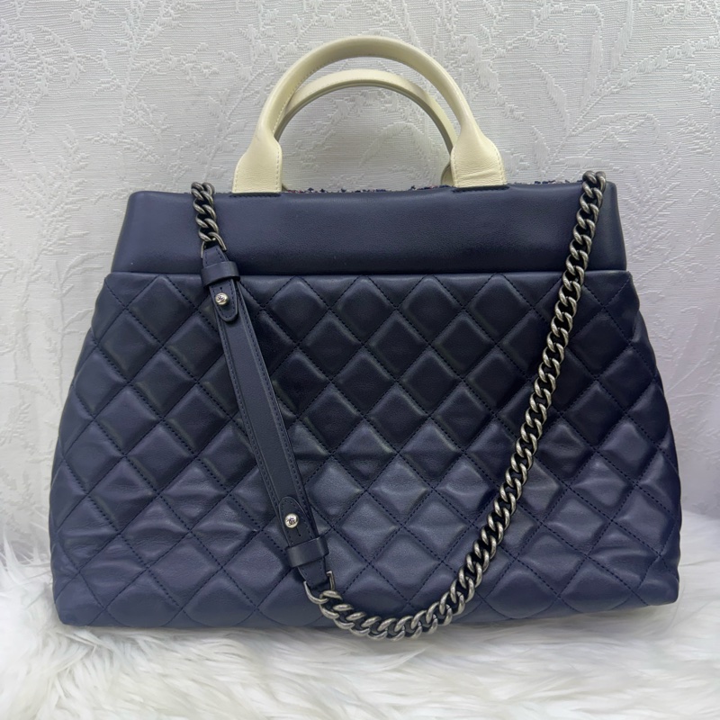 Chanel Handbag-1
