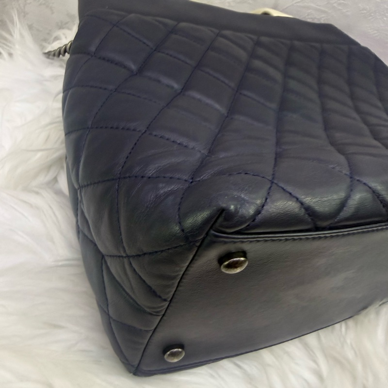 Chanel Handbag-14