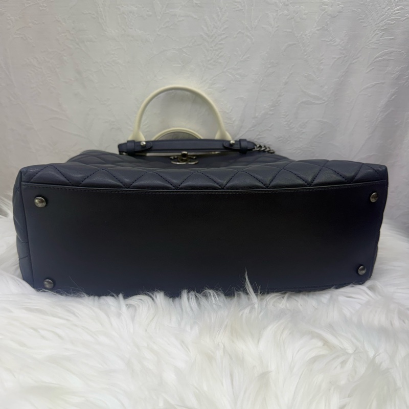 Chanel Handbag-17