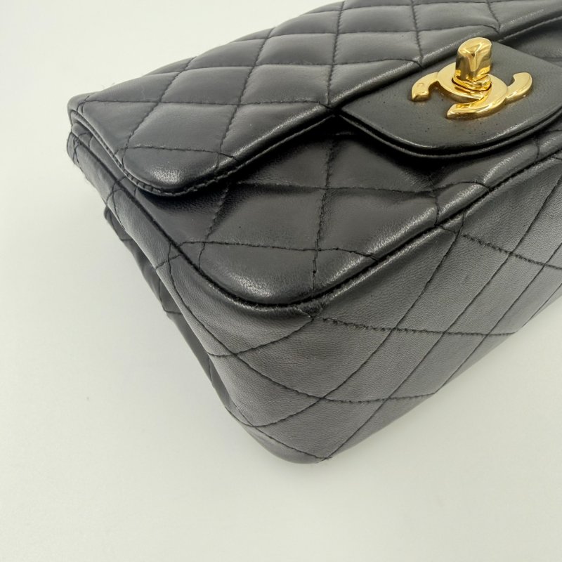 CHANEL - CHANEL黑色金釦菱格羊皮方胖╻ 17cm-8