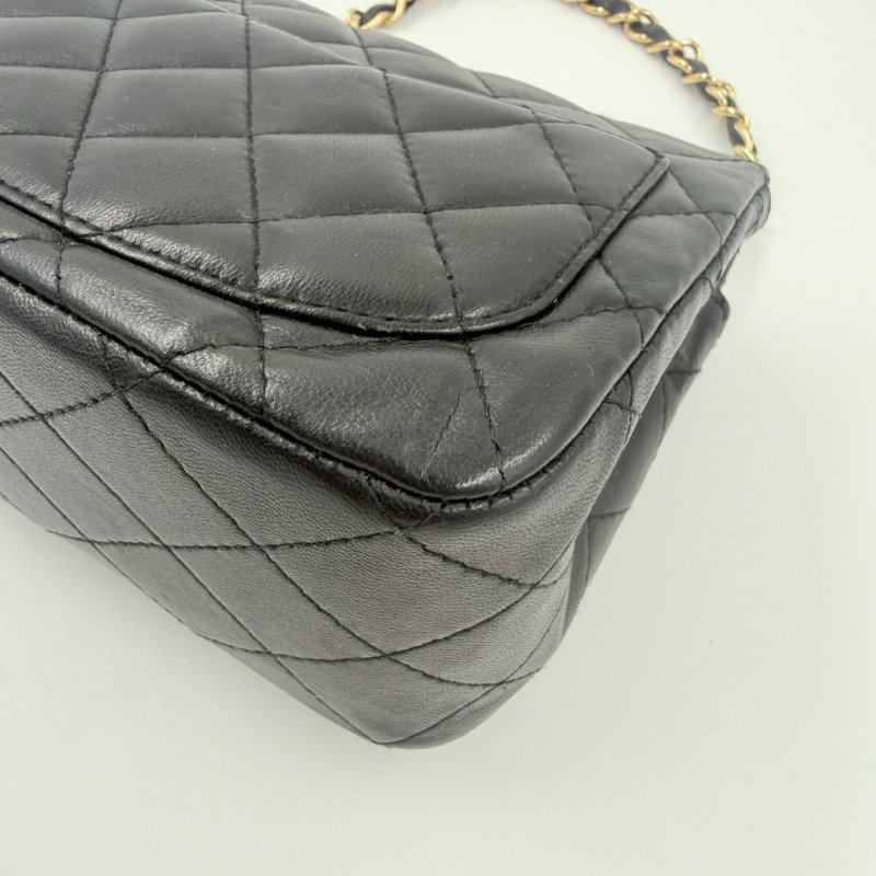 CHANEL - CHANEL黑色金釦菱格羊皮方胖╻ 17cm-11