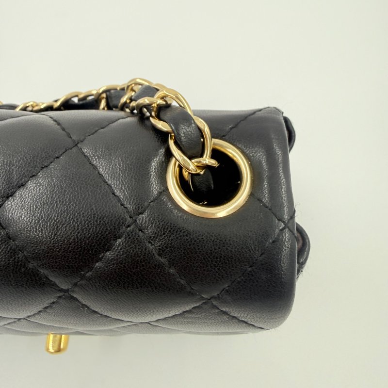CHANEL - CHANEL黑色金釦菱格羊皮方胖╻ 17cm-14