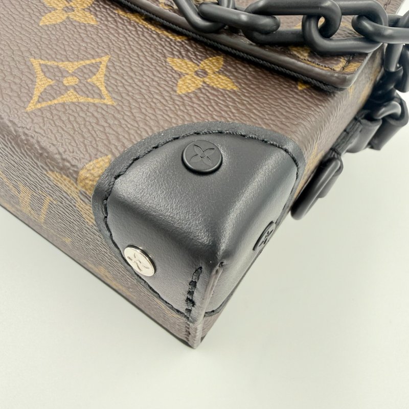 Louis Vuitton -原花拚黑色牛皮Steamer插釦斜背包-8