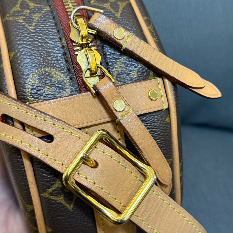 LV 經典老花軟圓餅包 M45578-12