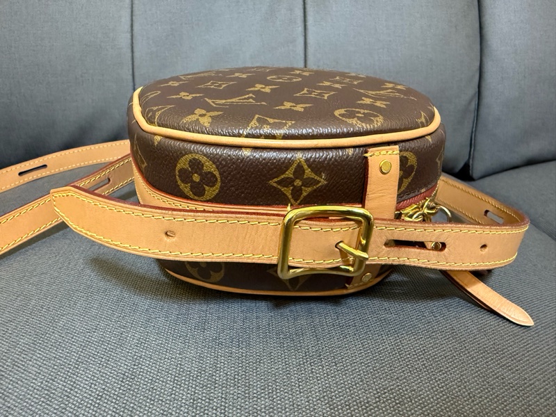 LV 經典老花軟圓餅包 M45578-14